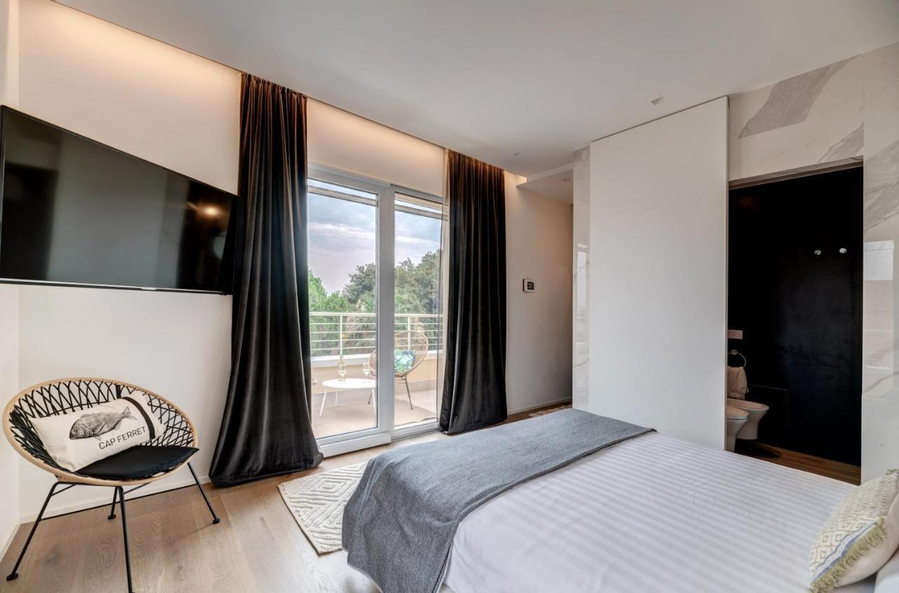 Arveskida Suite Apartment Каляри Екстериор снимка